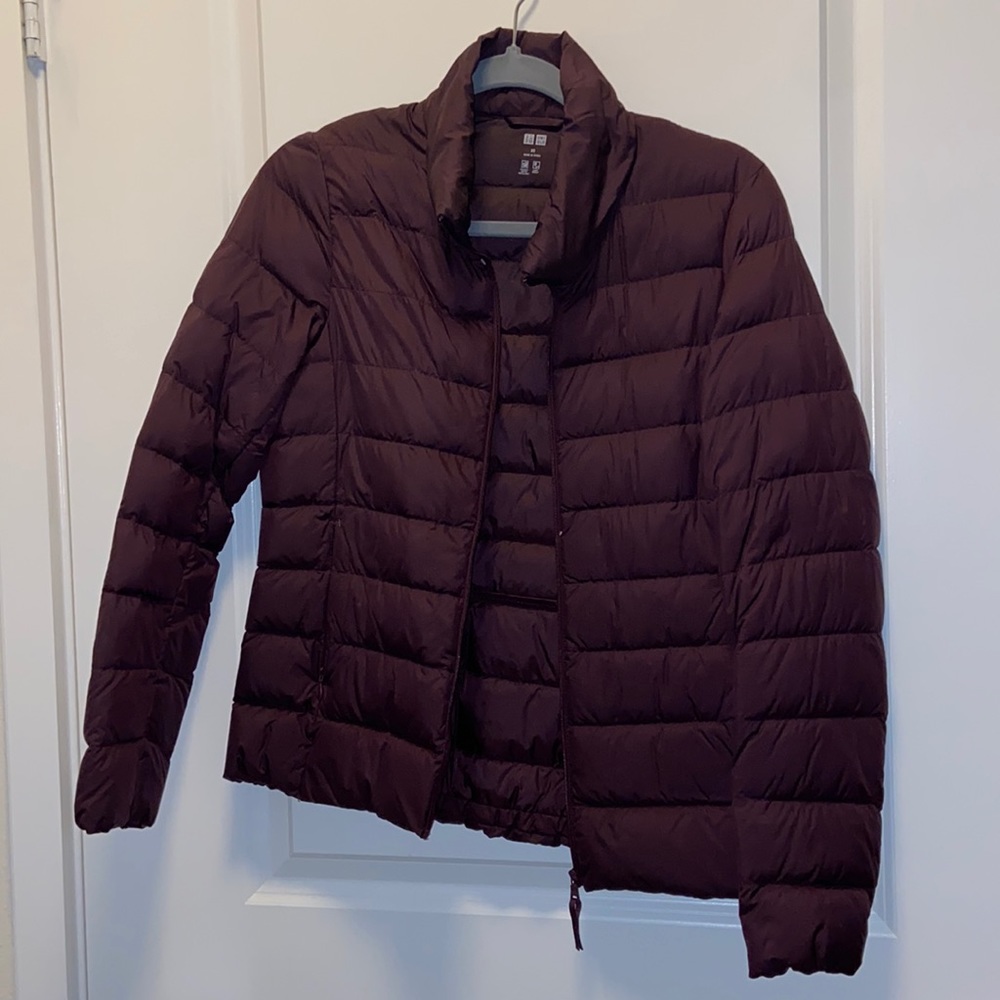 Burgundy Uniqlo zipper jacket